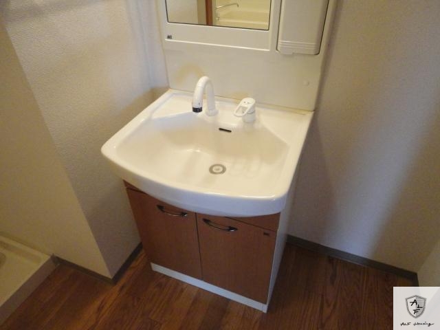 洗面設備　洗髪洗面化粧台