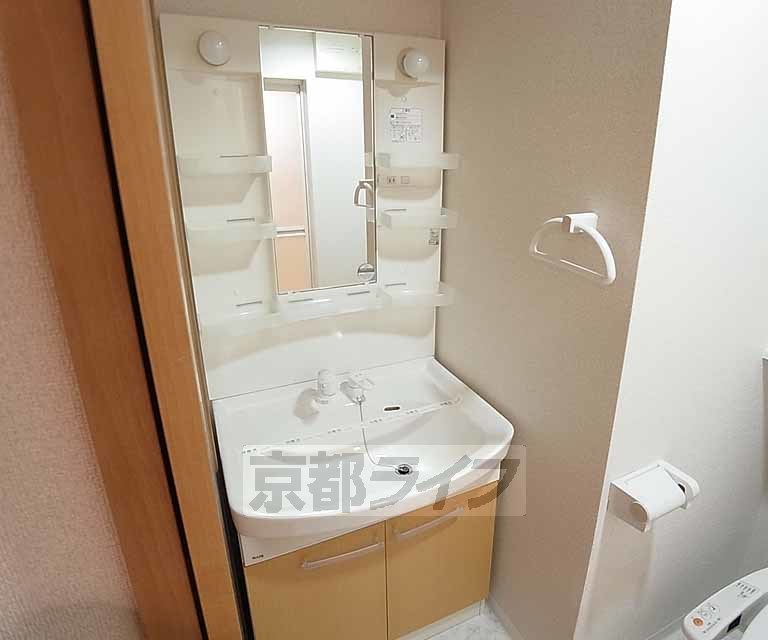 洗面設備　便利なシャンプードレッサー。