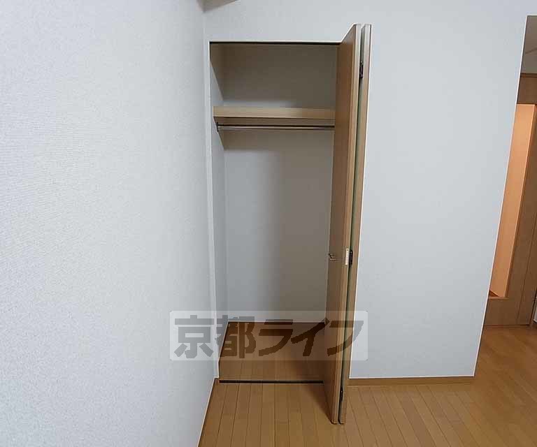 収納　奥行きのあるバルコニー。