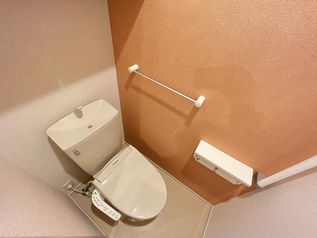 トイレ　※同施工会社別物件参考写真
