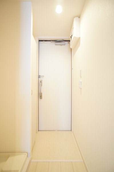 玄関　トールサイズの下駄箱付の玄関です。