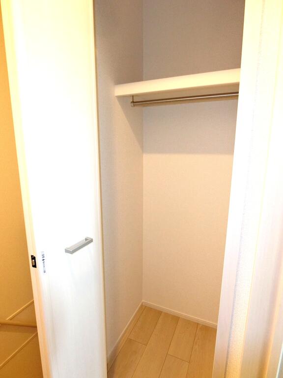 その他　同型の写真、配色に違いあり