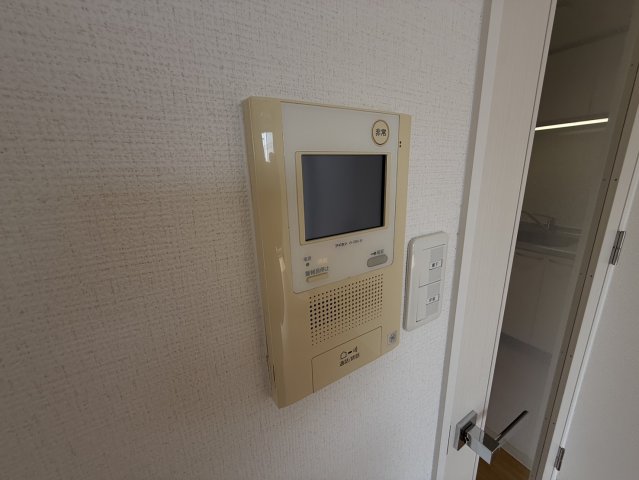 セキュリティ　同物件別部屋写真