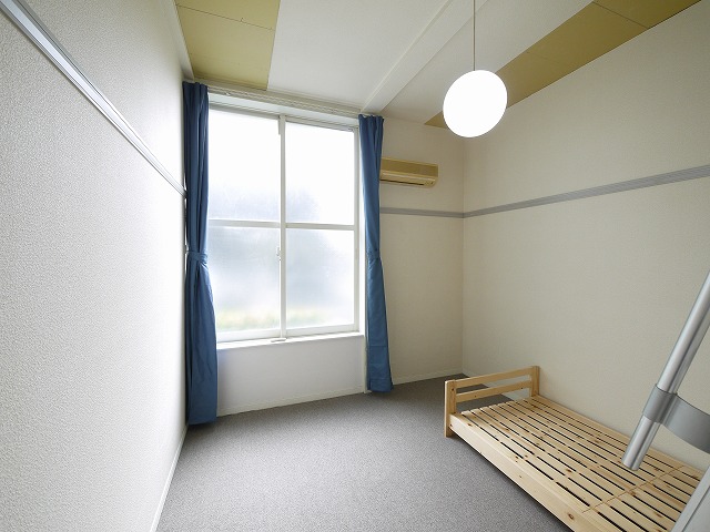 居室・リビング　ゆったり過ごせる居間です