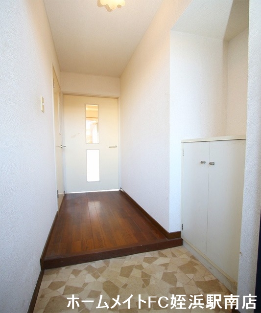 玄関　★安いからと言って、古さなども感じません！★参考写真