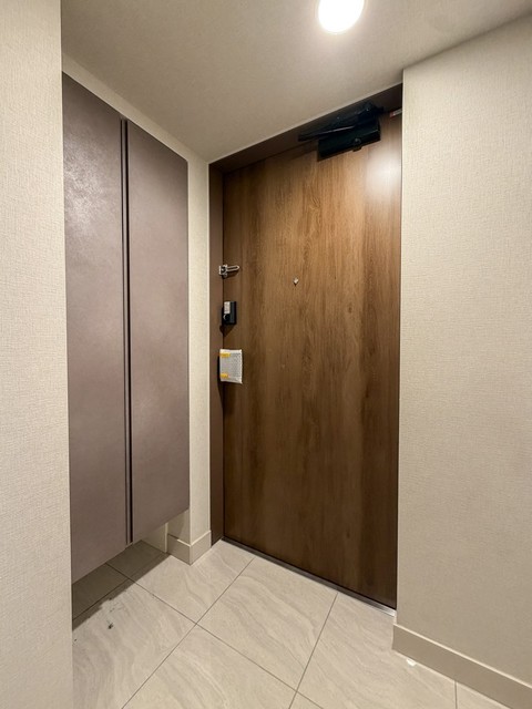 玄関　※写真は同タイプ住戸です。