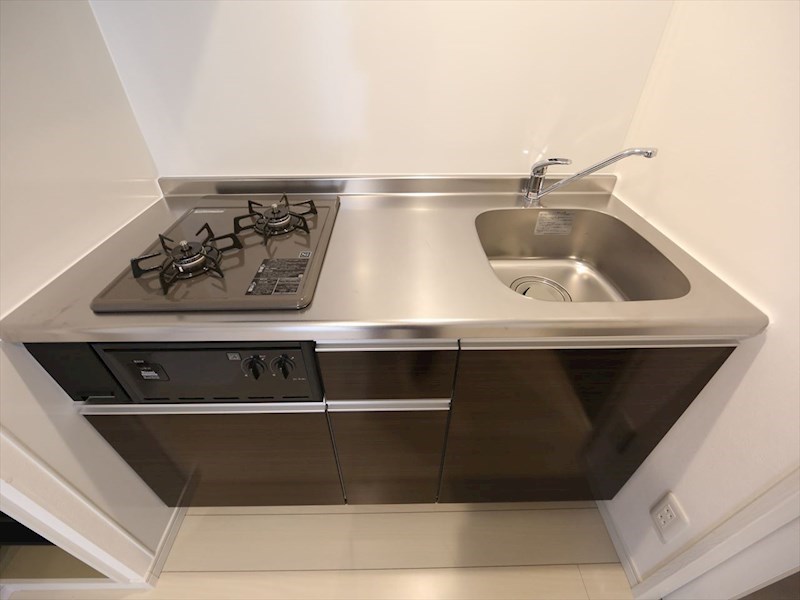 キッチン　システムキッチン（ガス2口コンロ付）