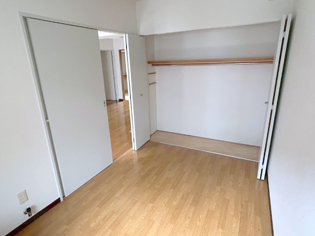 その他　※写真は別号室です。