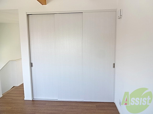 収納　収納は、、、横幅やばくないですか？いっぱい入って便利です。