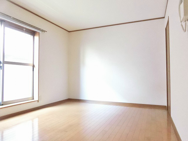 その他部屋・スペース　横向きの洋室はちょっと珍しい