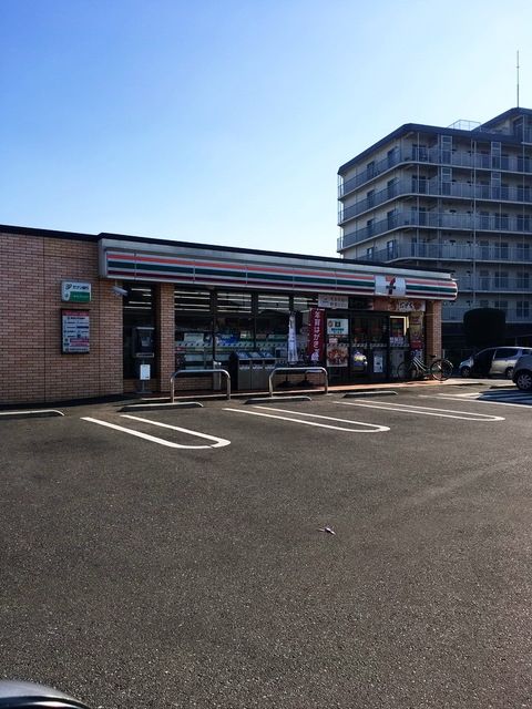 コンビニ　セブンイレブン上尾本町東店（コンビニ）まで1574m