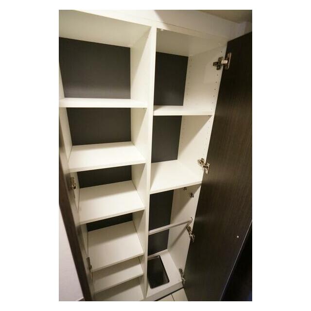 玄関　シューズボックス