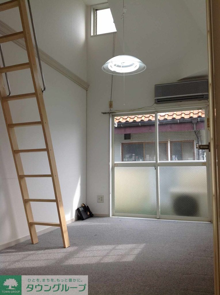 居室・リビング　１階フローリング仕様