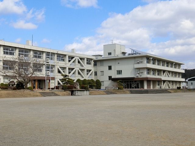 小学校　町立府中小学校（小学校）まで1000m