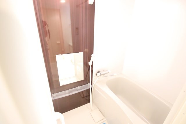 バス・シャワールーム　※別室の参考写真の為、現況優先です。