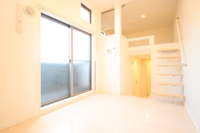 居室・リビング　※別室の参考写真の為、現況優先です。