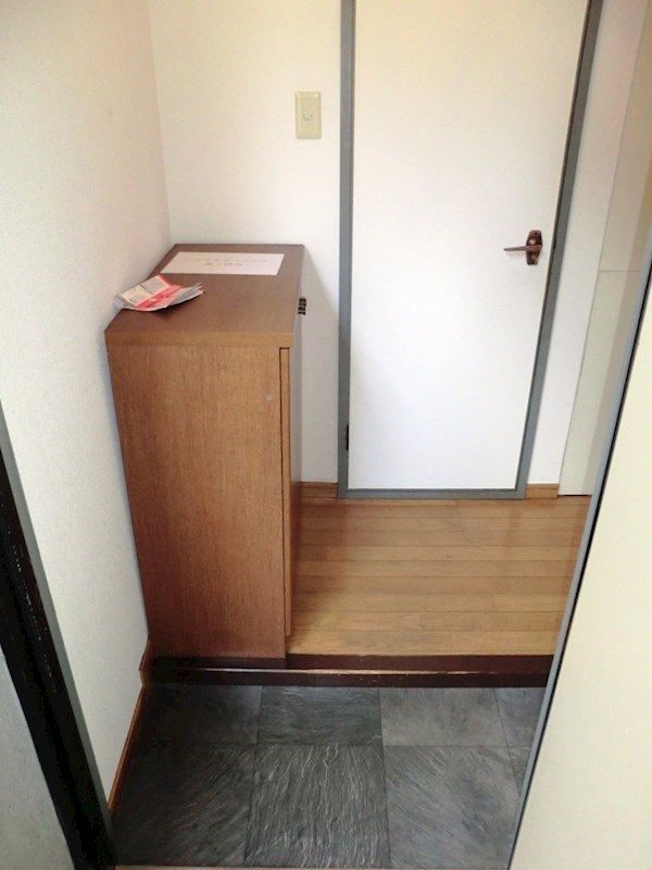 玄関　リベルテ古川橋