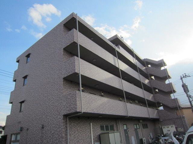 建物外観　★閑静な住宅街にございます★