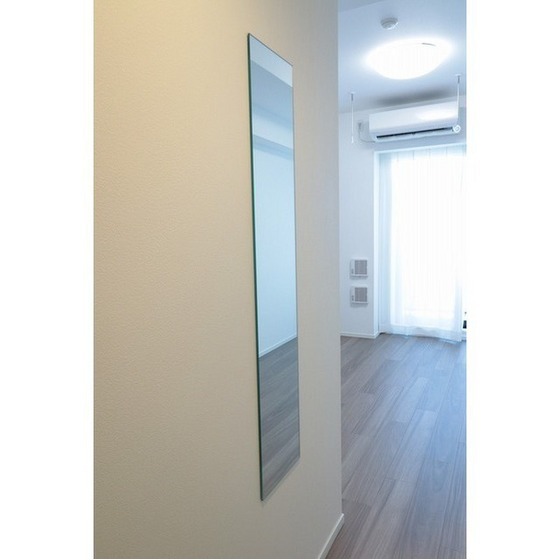 その他部屋・スペース　洋室に姿見あります♪