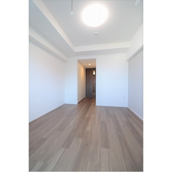 居室・リビング　８帖洋室