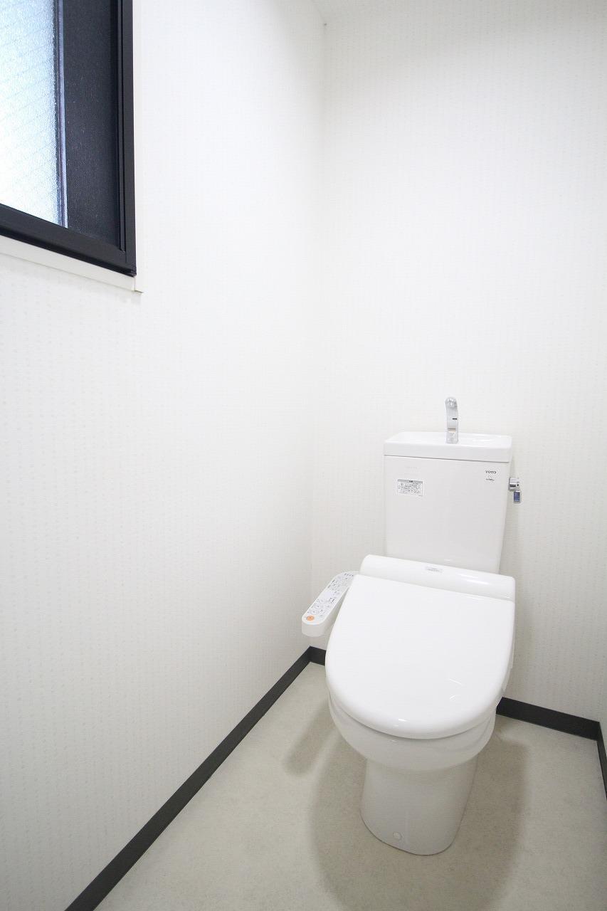 トイレ　※写真別部屋参照