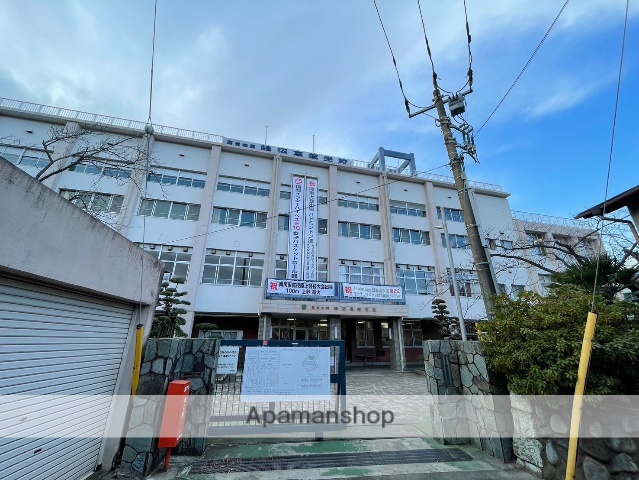 高校・高専　鵠沼高等学校（高校・高専）まで1282m