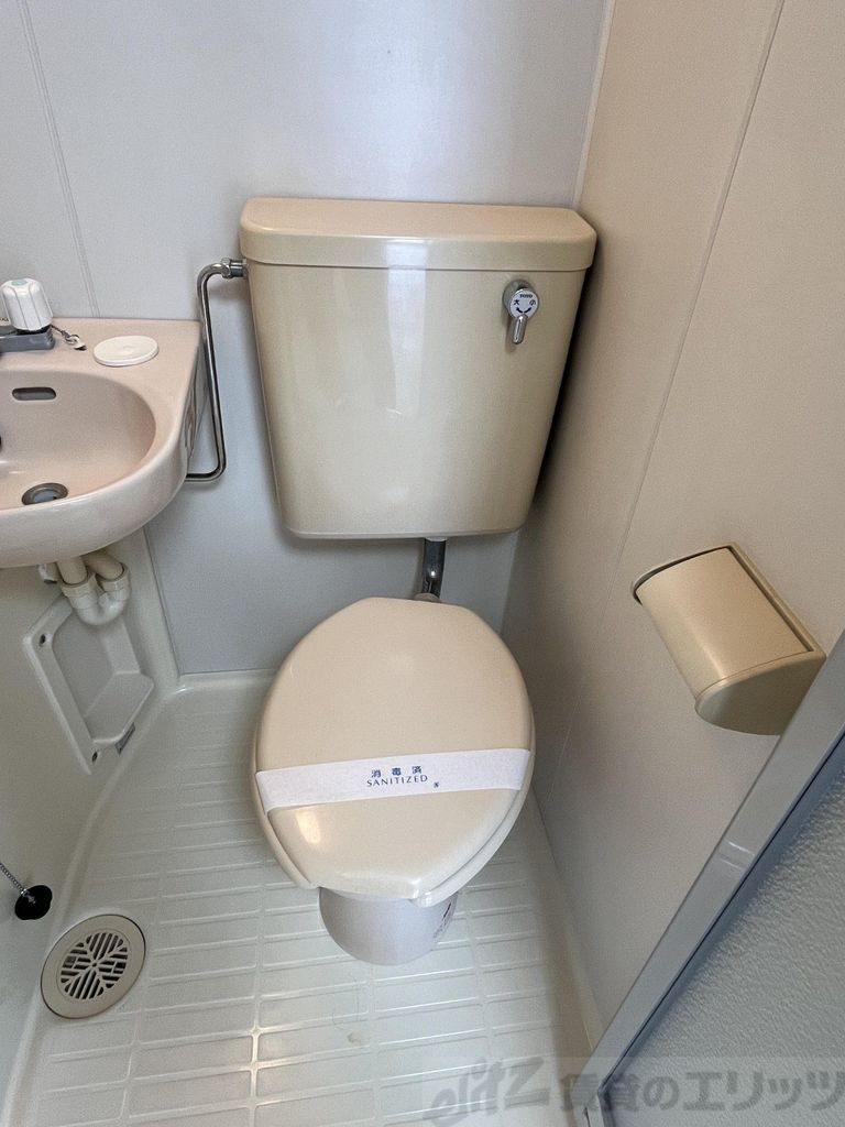 トイレ　下駄箱
