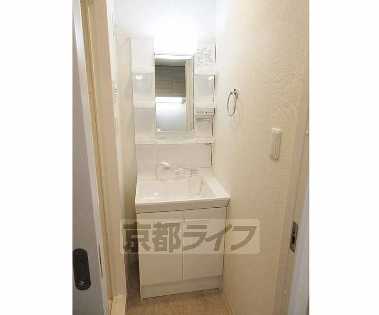 洗面設備　独立洗面代で生活快適