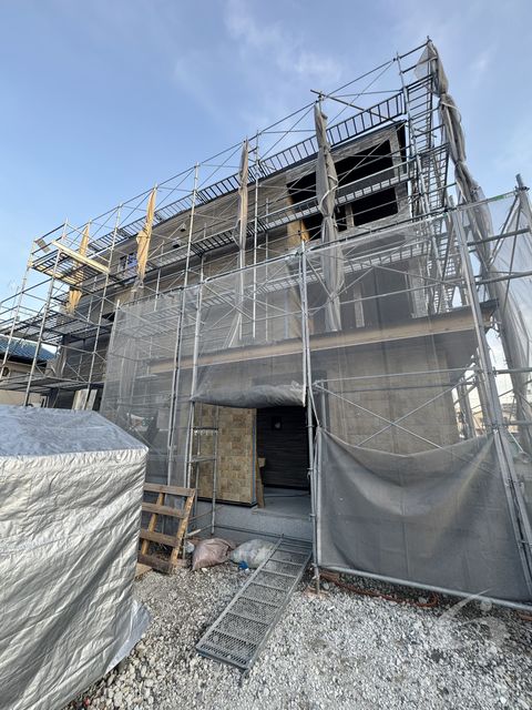建物外観　建築中