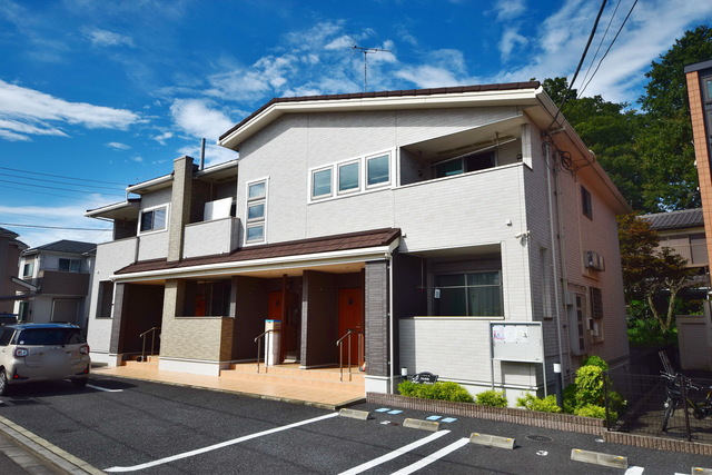 建物外観　～青い空、白い雲っ～