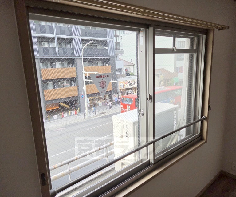 その他部屋・スペース　二重サッシとなっています。