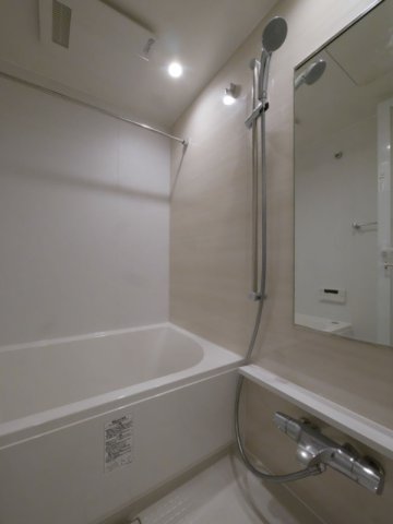 バス・シャワールーム　別部屋参考写真