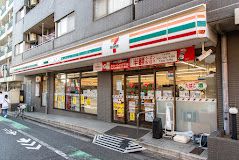 コンビニ　セブン-イレブン 渋谷笹塚東店（コンビニ）まで183m