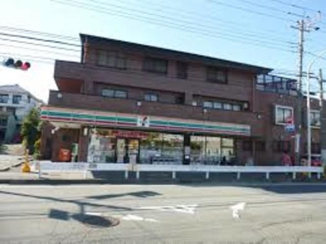 コンビニ　セブンイレブン藤沢善行店（コンビニ）まで711m