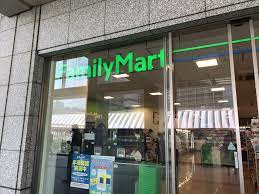コンビニ　ファミリーマート 品川グランパサージュ店（コンビニ）まで152m