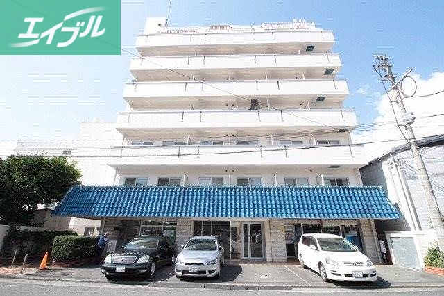 建物外観　９階建て分譲マンション