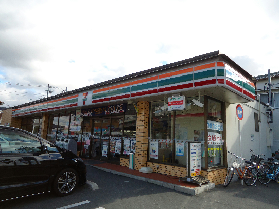 コンビニ　セブンイレブン 枚方茄子作南町店（コンビニ）まで495m