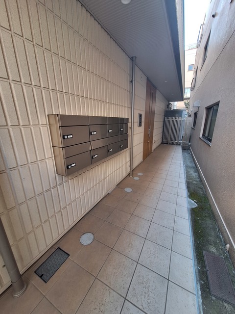 ロビー　エントランスアプローチ