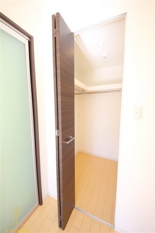 収納　メゾンクラウン鷺洲