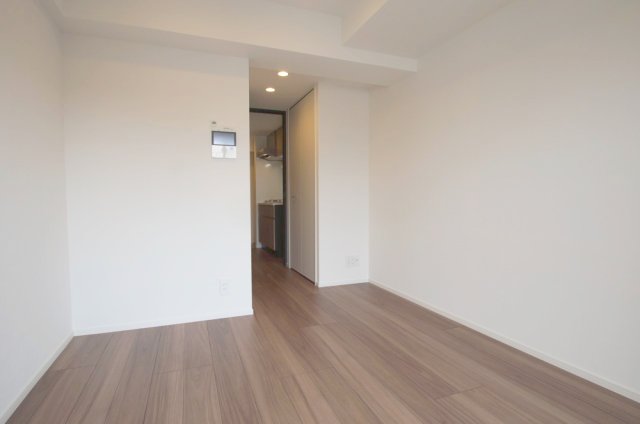 その他部屋・スペース　清潔感のあるフローリングのお部屋です
