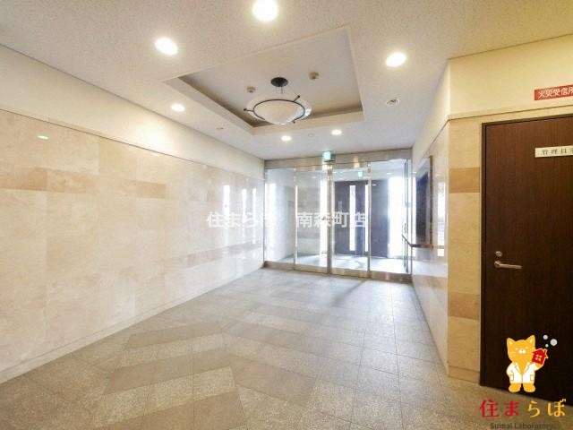 エントランス　共用部の印象も大切に