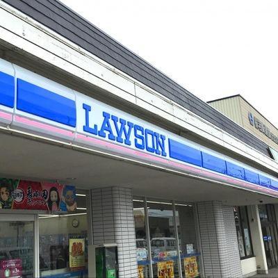 コンビニ　ローソン出雲白枝堀西店（コンビニ）まで671m