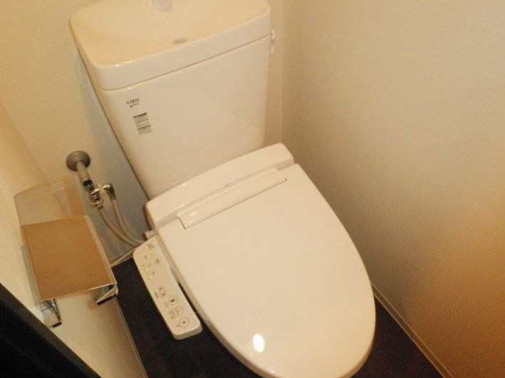 トイレ　別号室参考写真
