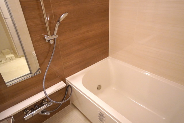 バス・シャワールーム　※写真は同タイプ住戸です。