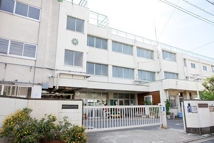 中学校　目黒区立第九中学校（中学校）まで266m