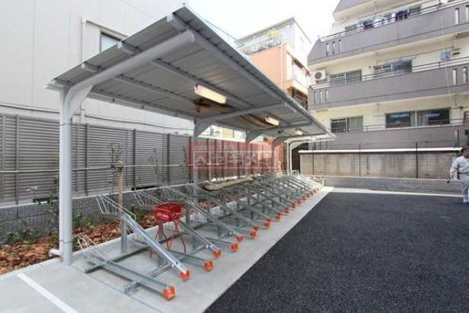 駐車場　駐車場