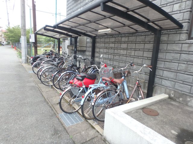 その他共有部分　屋根付き自転車置場