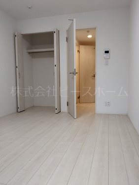 居室・リビング　※別号室参考写真