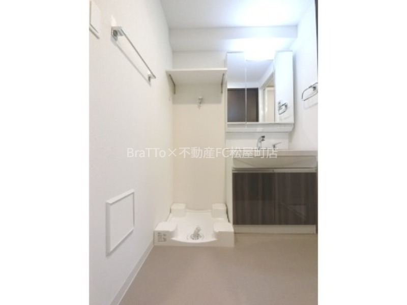 洗面設備　脱衣場