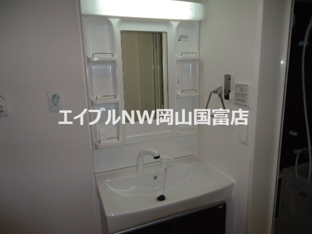 洗面設備　洗髪洗面化粧台